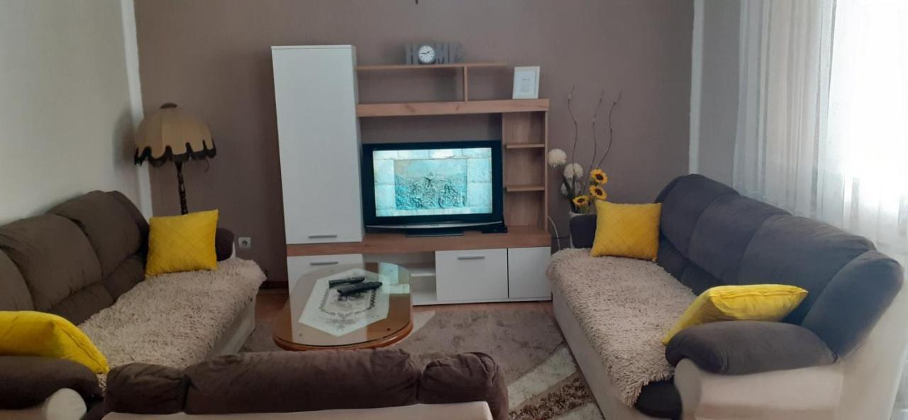 Apartman Lara Foca Exterior foto